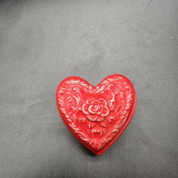 Vintage Small Heart Shaped Valentine Ceramic Jewelry Trinket Box Red - Picture 2 of 9